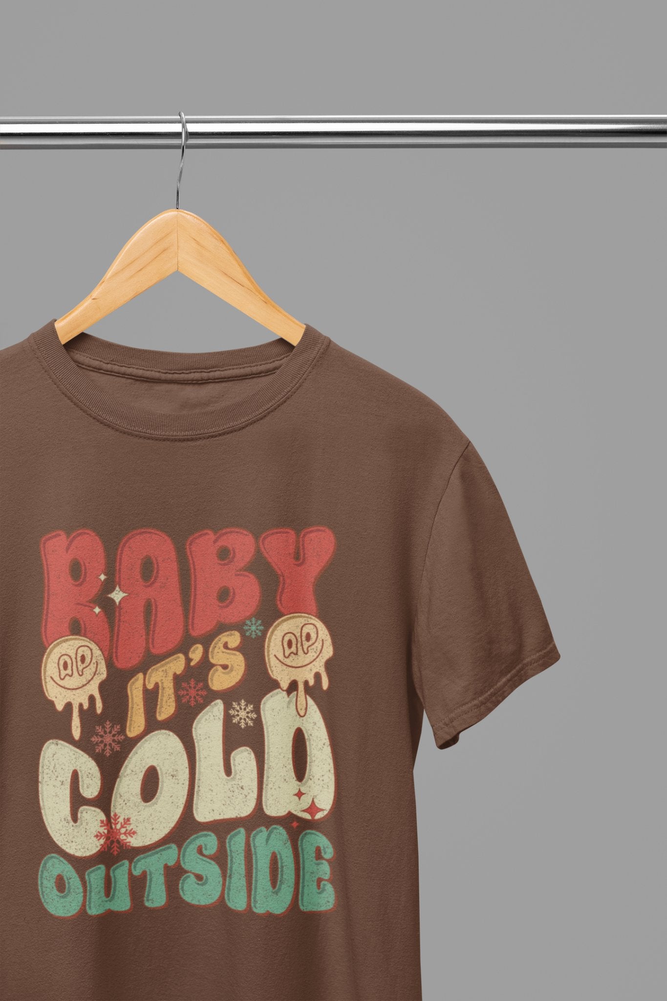 Baby It’s Cold Outside T-Shirt/Sweatshirt Unisex - Cozy Winter Shirt - Beast & Beauty Clothing LTD - Xmas Clothing - T-Shirt - small - Brown